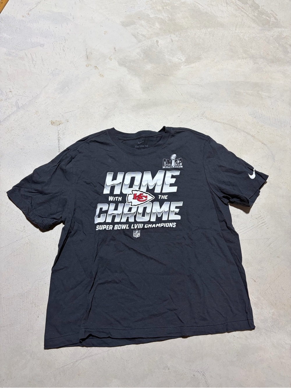 Nike Chiefs "Home with the Chrome" Graphic Tee Super Bowl medium